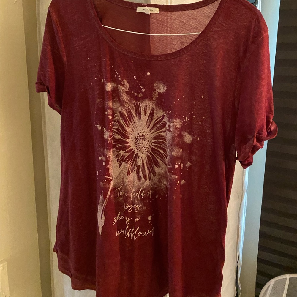 Maurices graphic t burgundy
